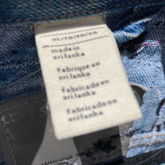 Custom Appliquéd Levi’s Jacket - Picture 9 of 12